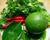 Hình bước làm 3 của món Tom Yum Goong - Súp Tôm Chua Cay Thailand