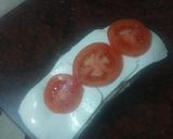 Foto del paso 1 de la receta: Bocadillo de pata asada, queso tierno y tomate