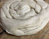 A picture of step 2 of Khasta Karara Paratha.