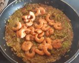 Foto del paso 7 de la receta: Tallarines de calabacín con langostinos al teriyaki
