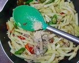 Foto langkah ke 8 dari resep Tumis Kacang Panjang dan Labu Siam.