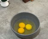 Foto langkah ke 3 dari resep Roti Telur Sandwich.