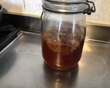 Une image de l'étape 6 de Vinaigre de fleurs de ciboulette.