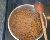 A picture of step 2 of White bolognese.