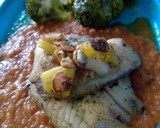 Foto del paso 5 de la receta: Filete de Cazón en salsa de piña con brócoli gratinado