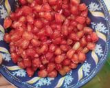 A picture of step 1 of Pomegranate juice.