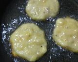 Foto del paso 2 de la receta: Tortitas de plátano para botana