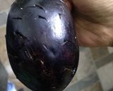A picture of step 2 of Baigan ka bhurta.