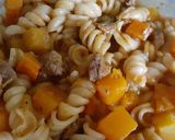 Foto del paso 2 de la receta: Guisito liviano de fideo tirabuzón