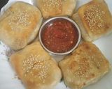 A picture of step 10 of Crispy stuffed flatbread.