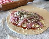 Foto del paso 10 de la receta: Pizza calzone de jamón york y queso