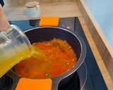 Foto del paso 3 de la receta: Arroz caldoso con chipirones y almejas