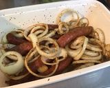 Une image de l'étape 6 de Merguez aux oignons épicés.