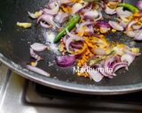 A picture of step 4 of Fried Bhindi Masala.