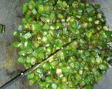 A picture of step 4 of Bhindi fry.