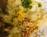 A picture of step 2 of Falhari Allu Tikki Chaat.