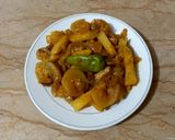 A picture of step 7 of Kudu and aloo bujia 🥔🧅🥒.