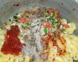 A picture of step 12 of Vegetable Chicken Mince Macaroni.