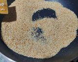 तिल गुड़ की चिक्की (til gur ki chikki recipe in Hindi) रेसिपी चरण 1 फोटो