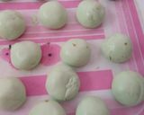Foto langkah ke 3 dari resep Klepon isi gula merah.