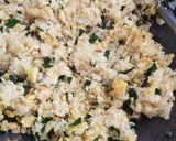Foto langkah ke 3 dari resep Nasi goreng daun kelor.