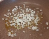 Foto del passaggio 1 della ricetta Conchiglioni con crema di patate e salsiccia