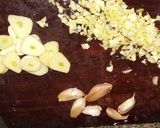 Foto del paso 3 de la receta: Pollo en el disco al ajillo
