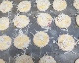 Foto del paso 2 de la receta: Galletas saladas (aceitunas, bacon, amapola, jamón)