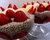 Фото кроку 2 до Чиа Пудинг с бананом и клубникой🍓.