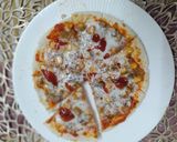 पिज़्ज़ा विथ होम मेड सॉस (pizza with homemade sauce recipe in Hindi) रेसिपी चरण 8 फोटो