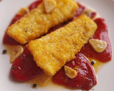 Foto del paso 11 de la receta: Bacalao rebozado en copos de patata con piquillos confitados
