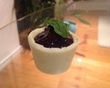 A picture of step 6 of Solid white chocolate pots with blackberry and mint compote.