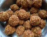 A picture of step 5 of Garden cress ladoo.