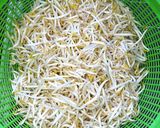 Hình bước làm 3 của món Bánh xèo thịt