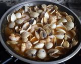 Foto del paso 5 de la receta Judiones con almejas y gambas