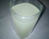 A picture of step 1 of Ginger and cucumber juice.
