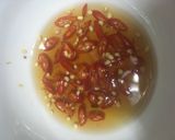 Hình bước làm 4 của món Canh bông hẹ sườn non đậu hủ và thit luộc