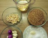 Foto langkah ke 1 dari resep Chilli Oil Home made.