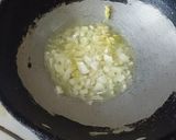 A picture of step 1 of Chicken Pizza.