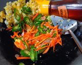 Foto langkah ke 3 dari resep Nasi Goreng Nanas.