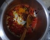 A picture of step 4 of Fried egg scramble.