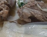 รูปขั้นตอนการทำที่ 2 ของ "แกงจืดหน่อไม้กระดูกหมู" 🐷🥣Bamboo Shoot Soup with Pork Rips