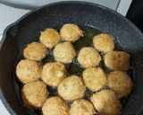 Foto langkah ke 7 dari resep Bakso Goreng Ayam Udang Anti Kempes.