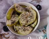 A picture of step 2 of Packham Pear Salad.
