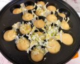 A picture of step 3 of Octopus Ball (Takoyaki).