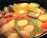 Foto del paso 4 de la receta: Patatas guisadas con costillas de cerdo y verduras