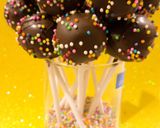 A picture of step 11 of Chocolate Truffle pops.