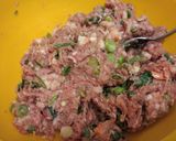 Foto langkah ke 1 dari resep Beef rolls.