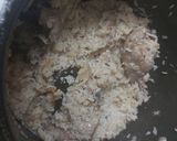 A picture of step 2 of Chicken polaw.