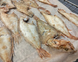 Foto del paso 3 de la receta: Lenguadina crujiente mediterránea